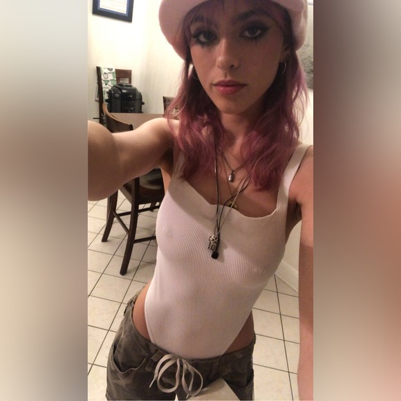 posher, zoë - Picture 14 of 14